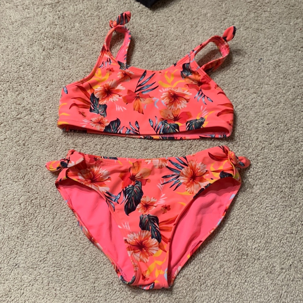 girls size 10 pink bikini great condition